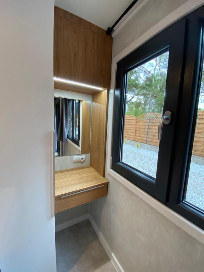 Domy Nad Morzem - Chata Pirata- Tiny House Dziwnów 外观 照片